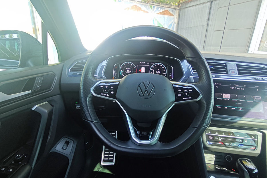 Продам Volkswagen Tiguan R-Line 2021 года в Киеве