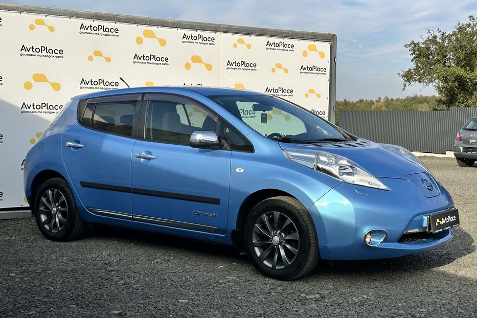 Продам Nissan Leaf 24 kw  2013 года в Луцке