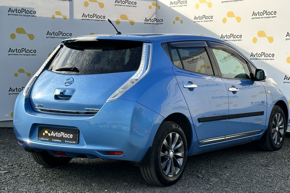 Продам Nissan Leaf 24 kw  2013 года в Луцке