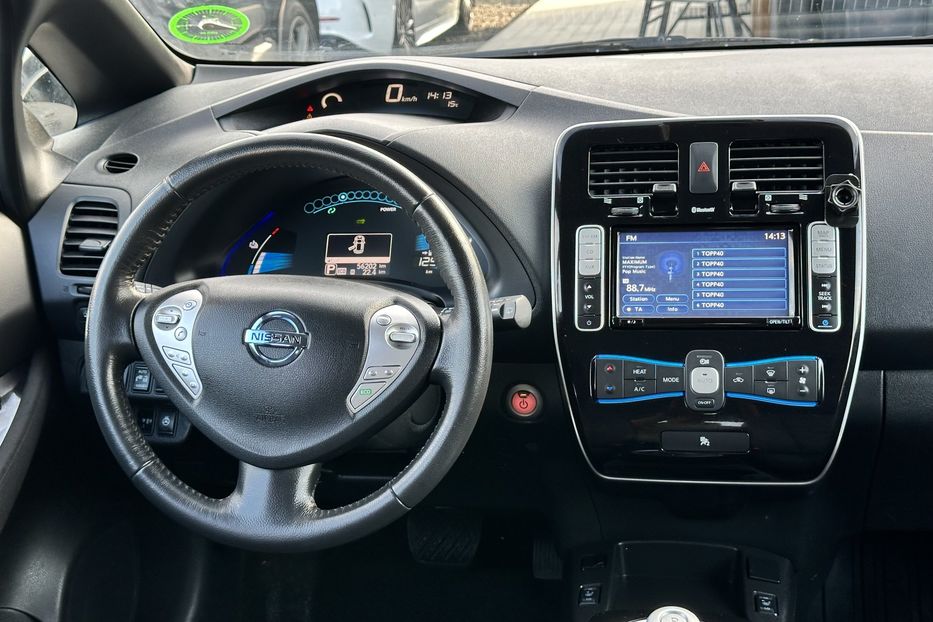 Продам Nissan Leaf 24 kw  2013 года в Луцке