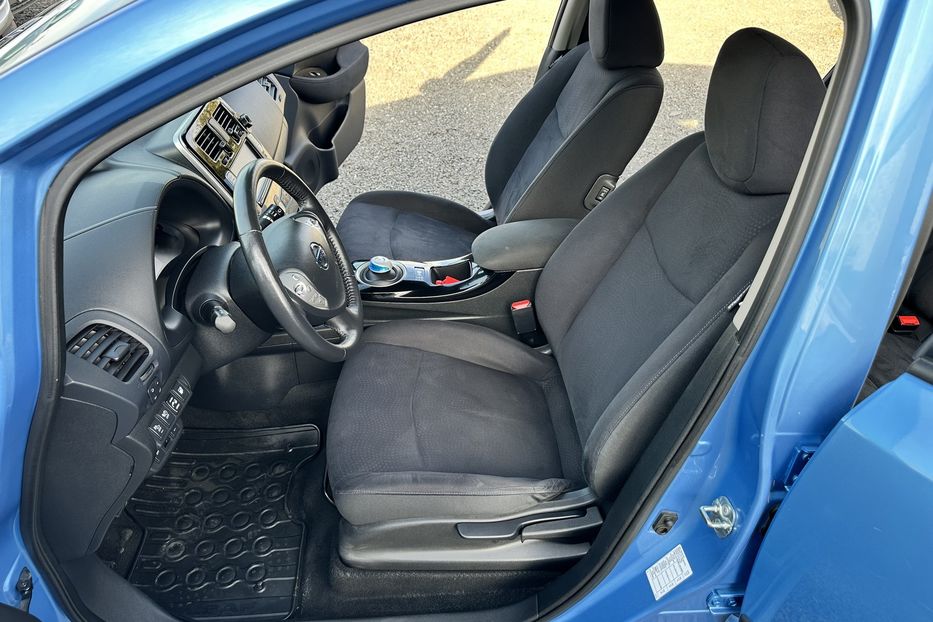 Продам Nissan Leaf 24 kw  2013 года в Луцке