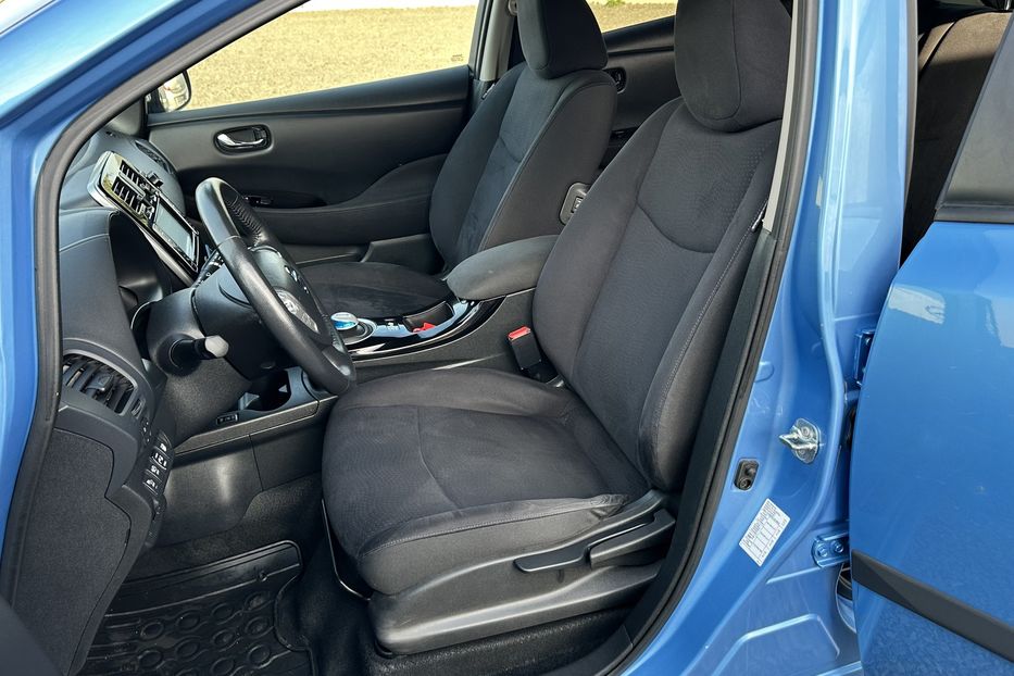 Продам Nissan Leaf 24 kw  2013 года в Луцке
