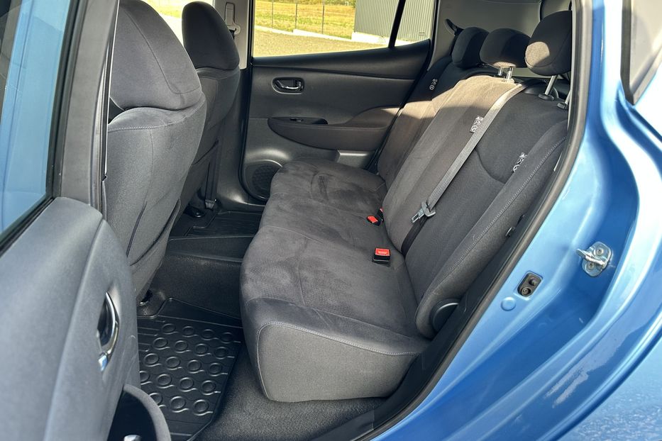Продам Nissan Leaf 24 kw  2013 года в Луцке