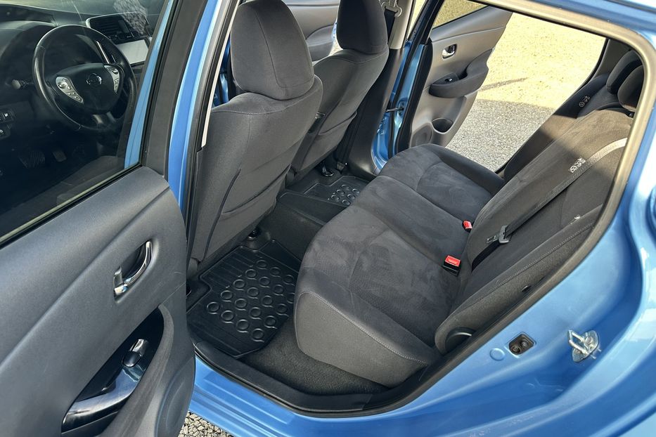 Продам Nissan Leaf 24 kw  2013 года в Луцке