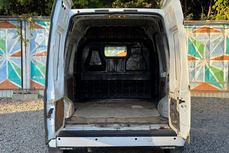 Продам Ford Transit Connect груз. 1.8TD MT (90 к.с.) LWB 2011 года в Киеве