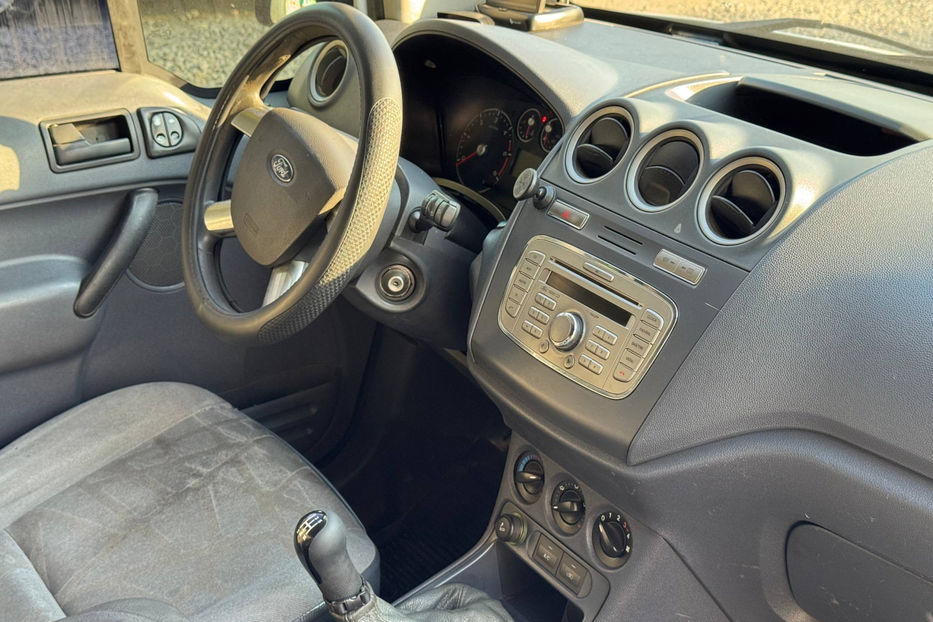 Продам Ford Transit Connect груз. 1.8TD MT (90 к.с.) LWB 2011 года в Киеве