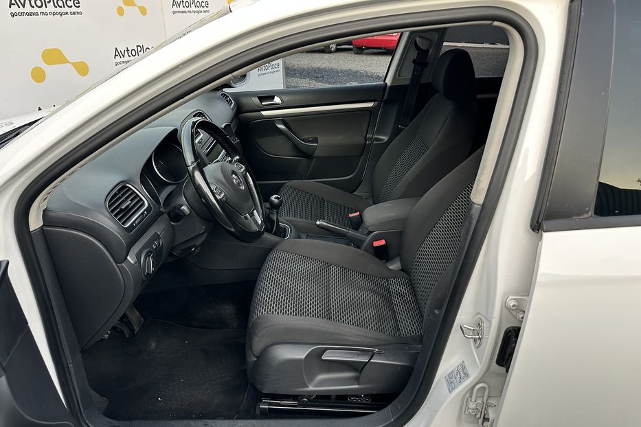 Продам Volkswagen Golf  VI 2011 года в Луцке