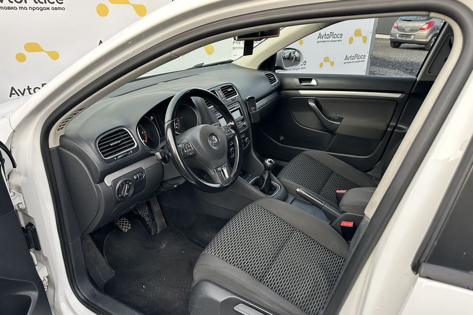 Продам Volkswagen Golf  VI 2011 года в Луцке
