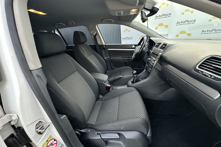 Продам Volkswagen Golf  VI 2011 года в Луцке