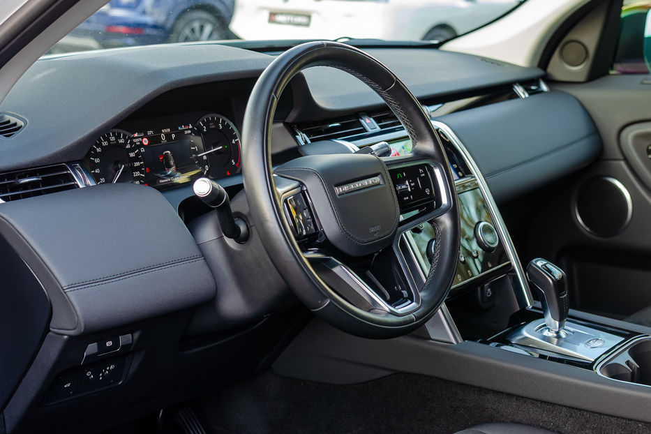 Продам Land Rover Discovery Sport 2.0TDI  2021 года в Киеве