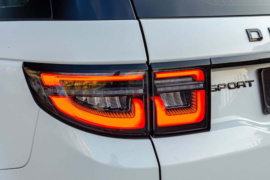 Продам Land Rover Discovery Sport 2.0TDI  2021 года в Киеве