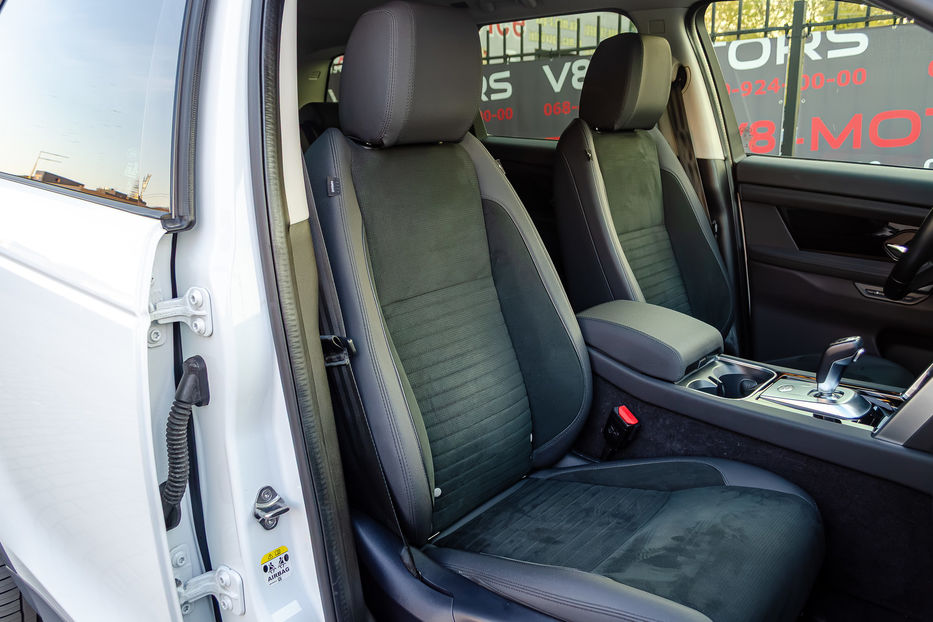 Продам Land Rover Discovery Sport 2.0TDI  2021 года в Киеве