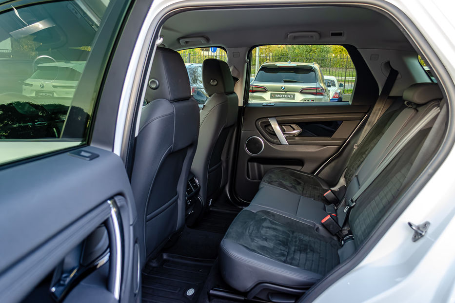 Продам Land Rover Discovery Sport 2.0TDI  2021 года в Киеве