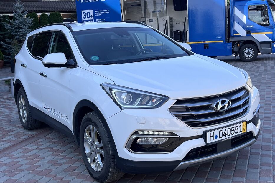 Продам Hyundai Santa FE Premium 4WD  2016 року у Тернополі