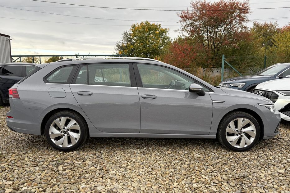 Продам Volkswagen Golf Variant 8, 2.0 TDI 150к/с PRO LED 2022 года в Львове
