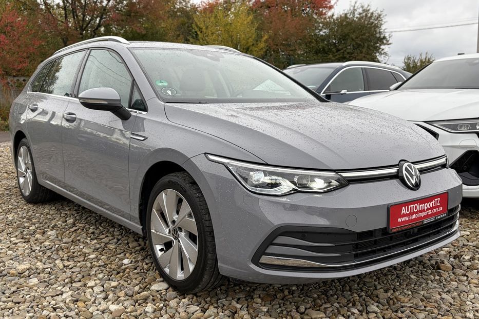 Продам Volkswagen Golf Variant 8, 2.0 TDI 150к/с PRO LED 2022 года в Львове