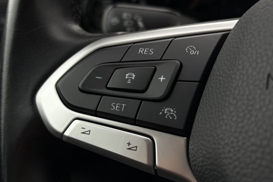 Продам Volkswagen Golf Variant 8, 2.0 TDI 150к/с PRO LED 2022 года в Львове