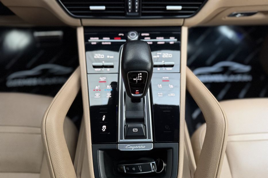 Продам Porsche Cayenne S 2020 года в Киеве