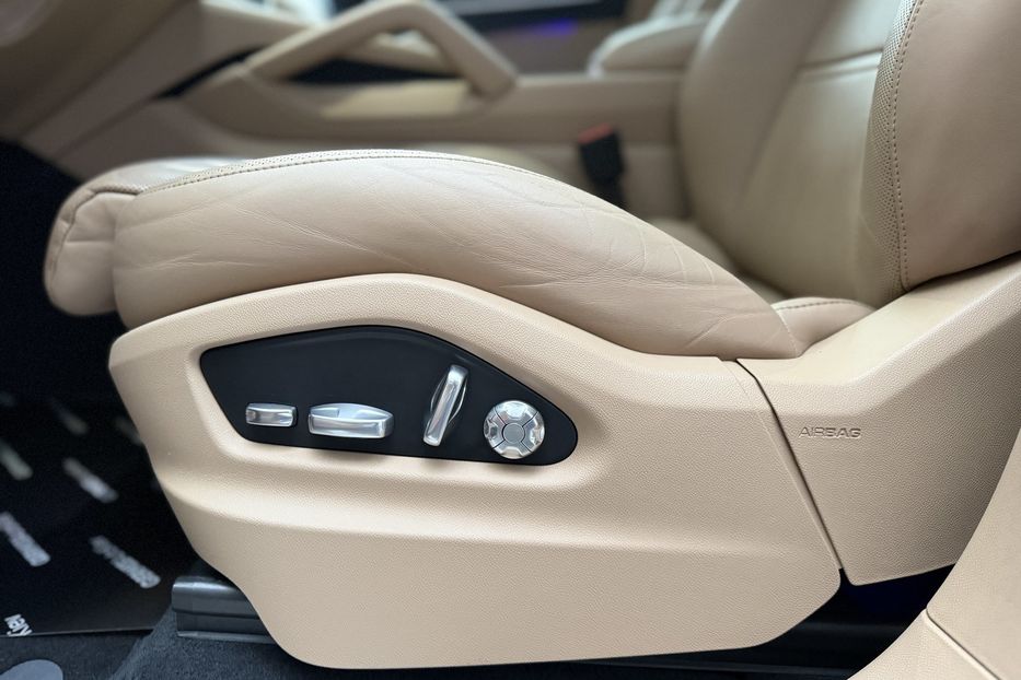 Продам Porsche Cayenne S 2020 года в Киеве
