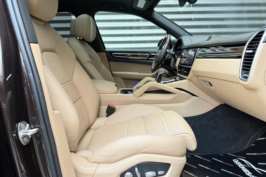 Продам Porsche Cayenne S 2020 года в Киеве