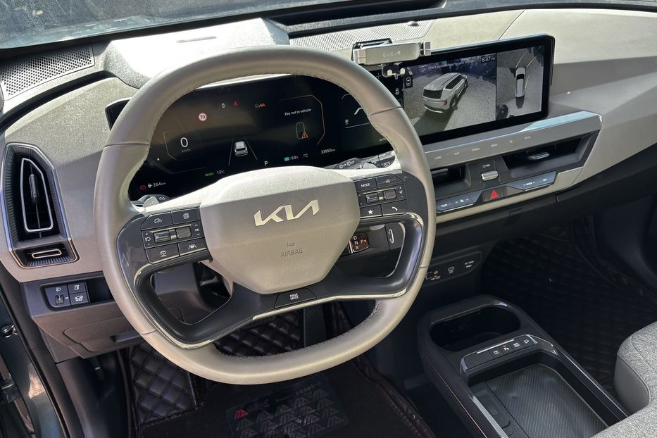 Продам Kia EV6 ЕV5 LAND 2024 года в Львове