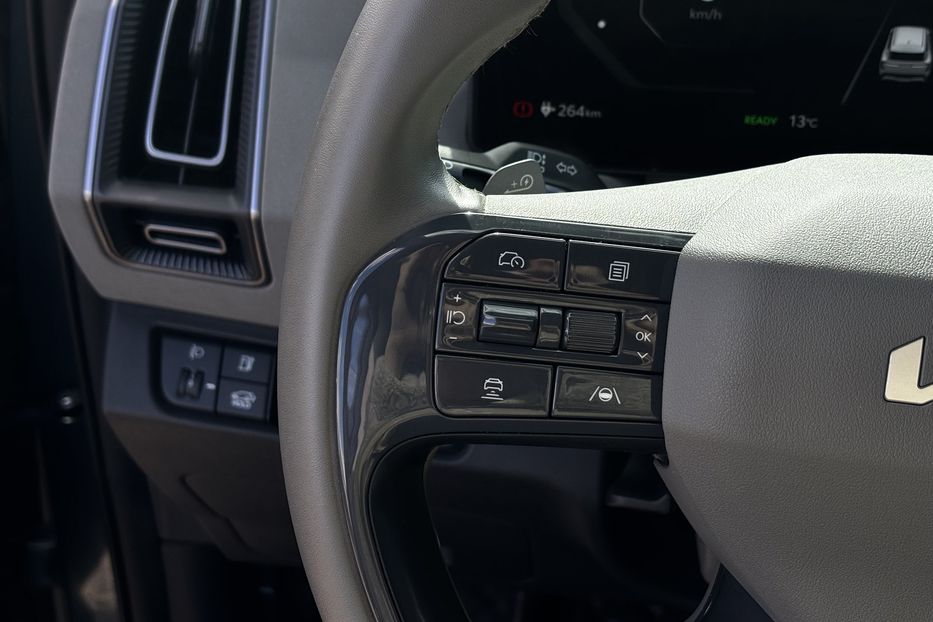 Продам Kia EV6 ЕV5 LAND 2024 года в Львове