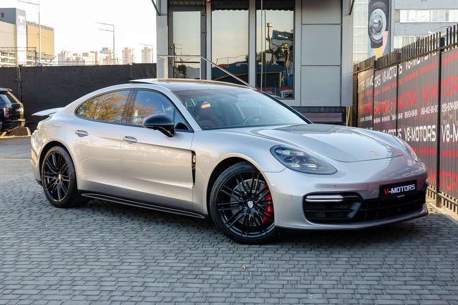 Продам Porsche Panamera GTS 2019 года в Киеве
