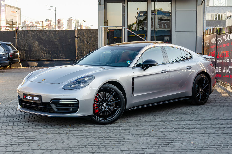 Продам Porsche Panamera GTS 2019 года в Киеве
