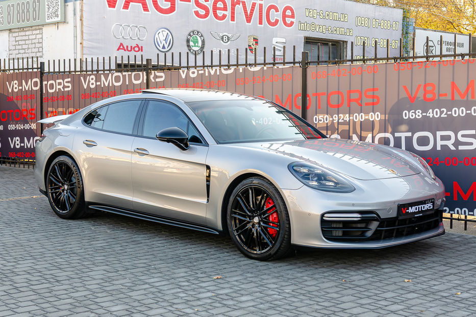 Продам Porsche Panamera GTS 2019 года в Киеве