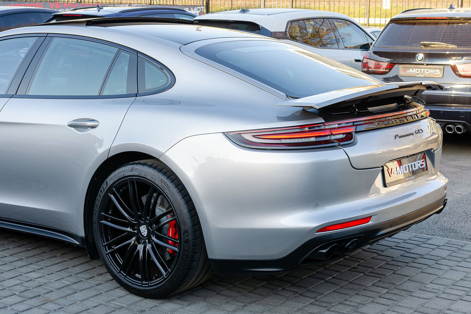 Продам Porsche Panamera GTS 2019 года в Киеве