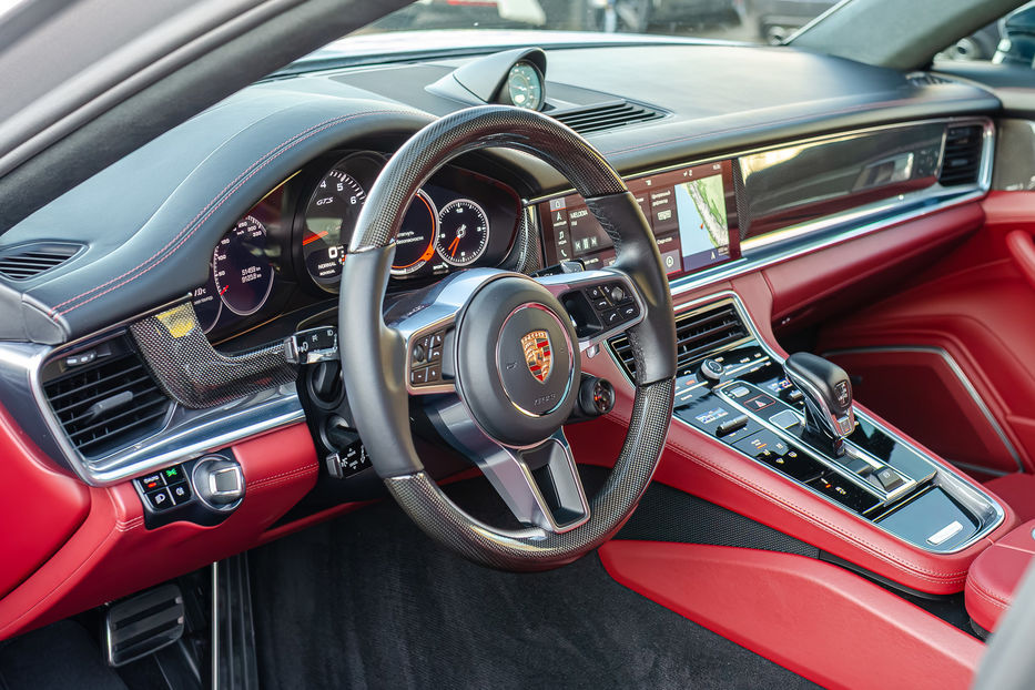 Продам Porsche Panamera GTS 2019 года в Киеве