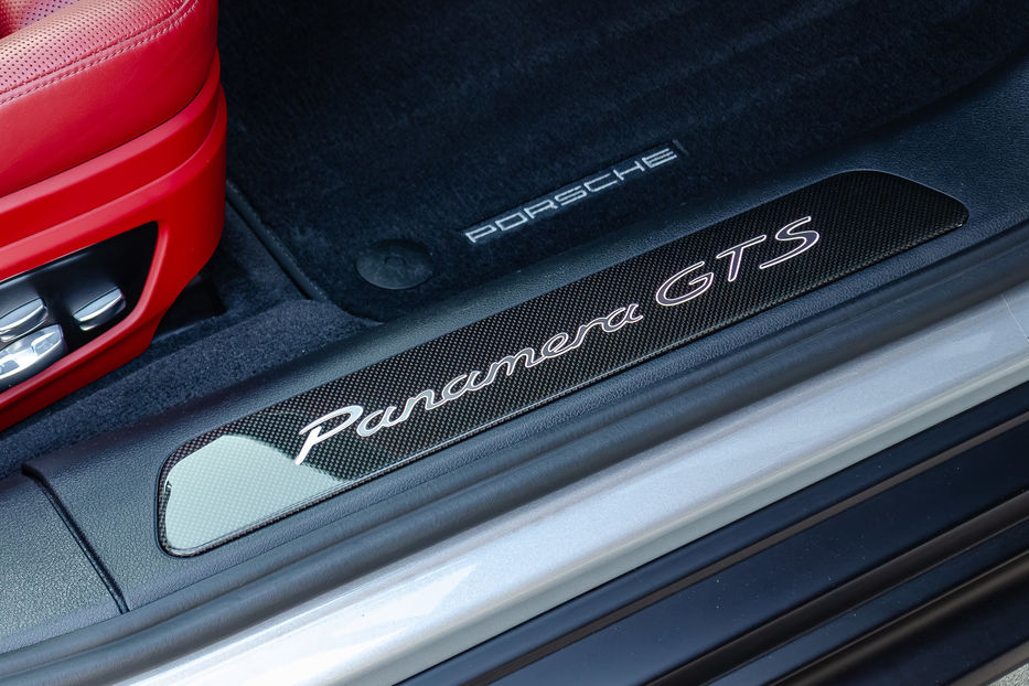 Продам Porsche Panamera GTS 2019 года в Киеве