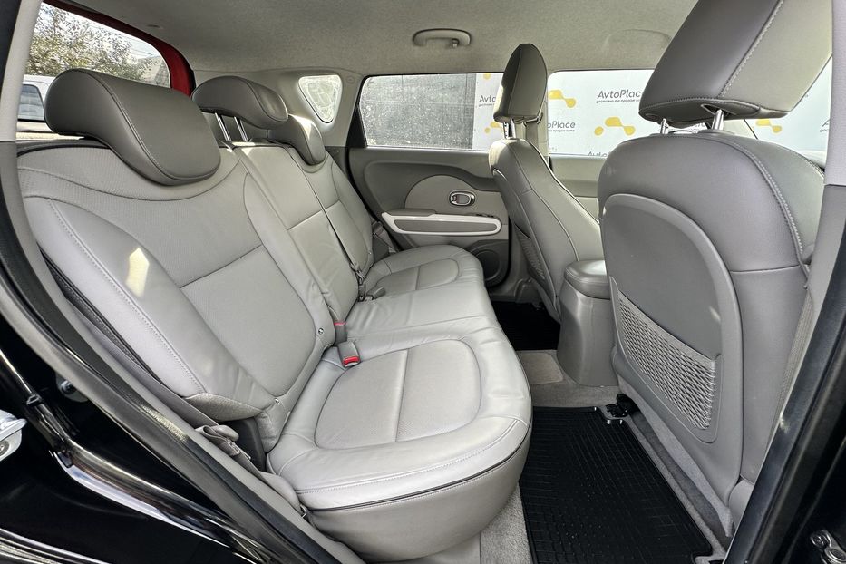 Продам Kia Soul 27 квт 2016 года в Луцке