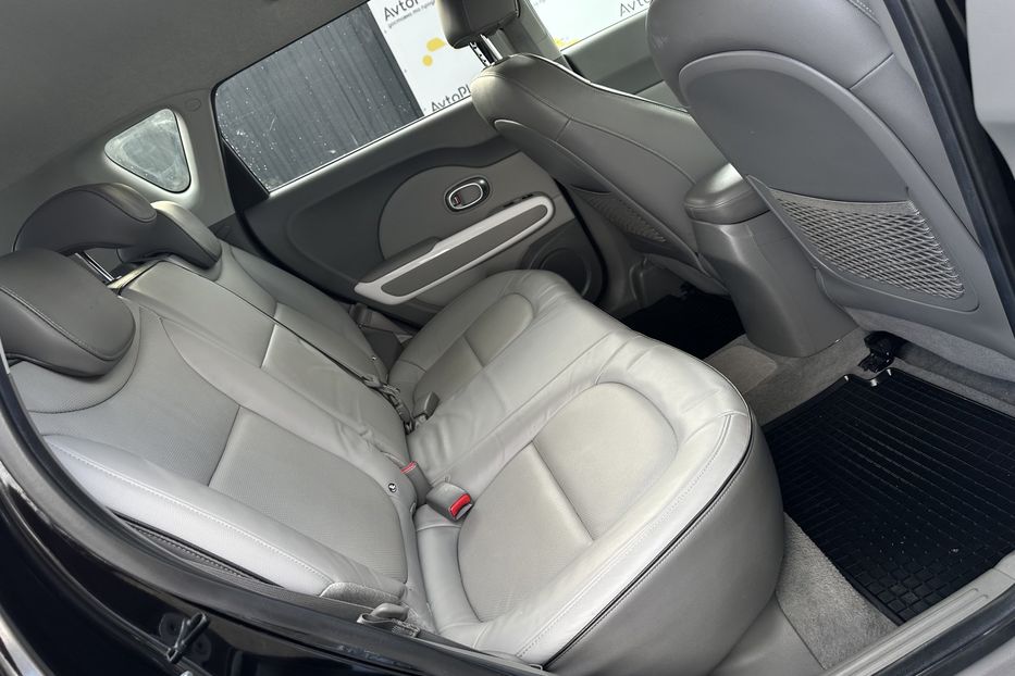 Продам Kia Soul 27 квт 2016 года в Луцке