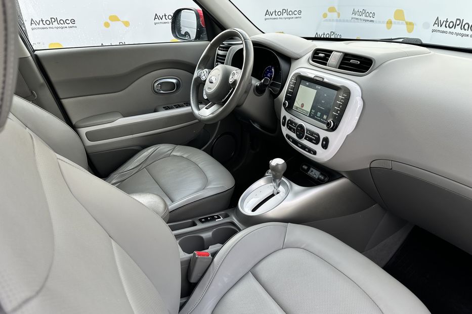 Продам Kia Soul 27 квт 2016 года в Луцке