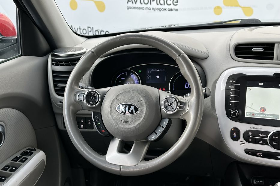 Продам Kia Soul 27 квт 2016 года в Луцке