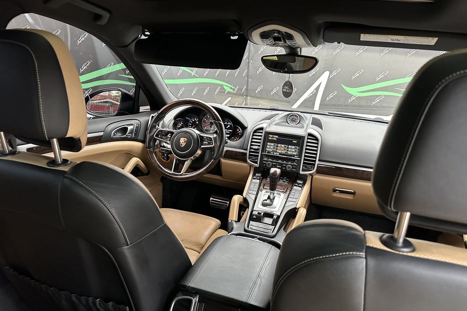 Продам Porsche Cayenne S 2015 года в Киеве