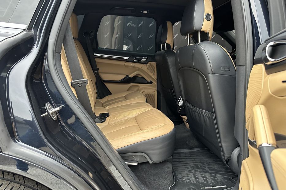 Продам Porsche Cayenne S 2015 года в Киеве