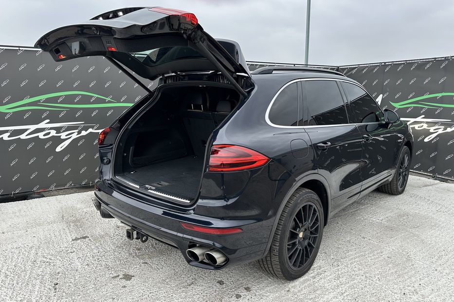 Продам Porsche Cayenne S 2015 года в Киеве