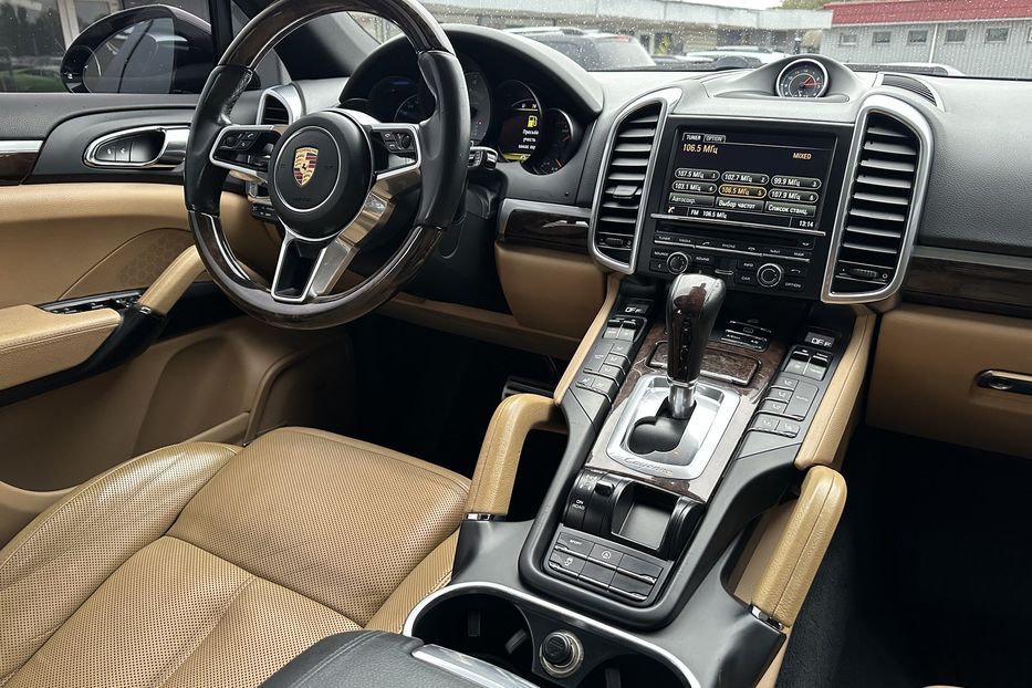 Продам Porsche Cayenne S 2015 года в Киеве