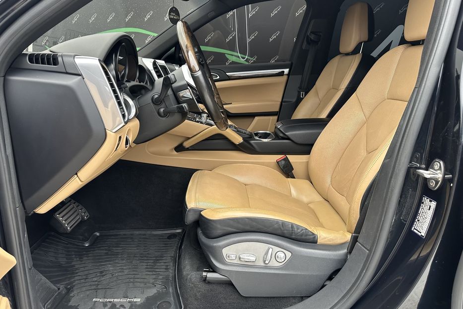 Продам Porsche Cayenne S 2015 года в Киеве