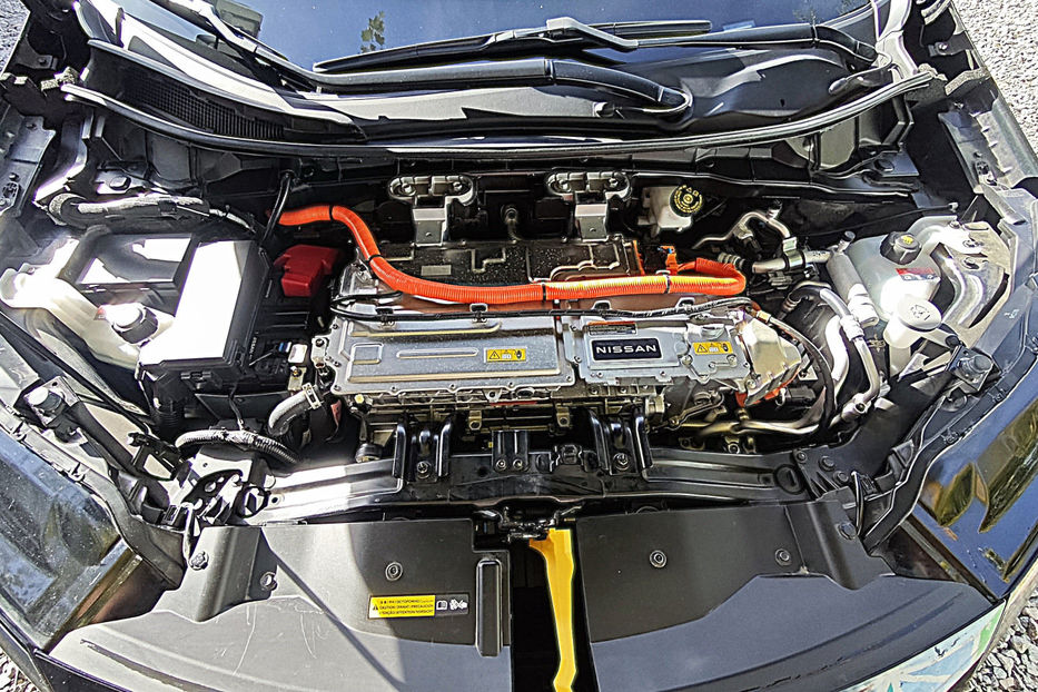 Продам Nissan Armada 90 kWh (242 к.с.)  •  Top 2024 года в Киеве