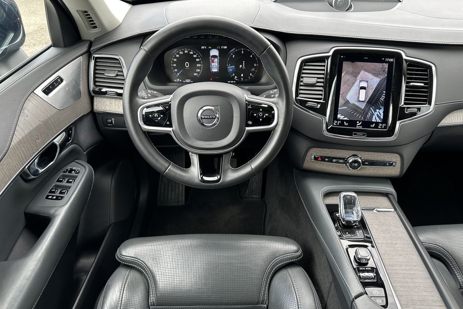 Продам Volvo XC90 2.0D Inscription MHEV 2020 года в Киеве