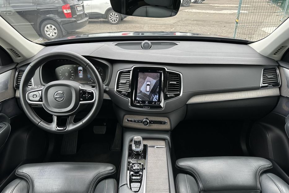 Продам Volvo XC90 2.0D Inscription MHEV 2020 года в Киеве