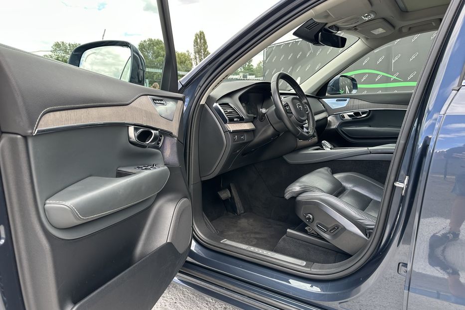 Продам Volvo XC90 2.0D Inscription MHEV 2020 года в Киеве