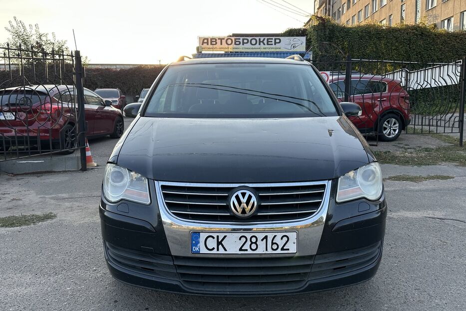 Продам Volkswagen Touran Comfortline TDI 2007 года в Николаеве