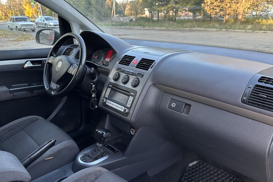Продам Volkswagen Touran Comfortline TDI 2007 года в Николаеве