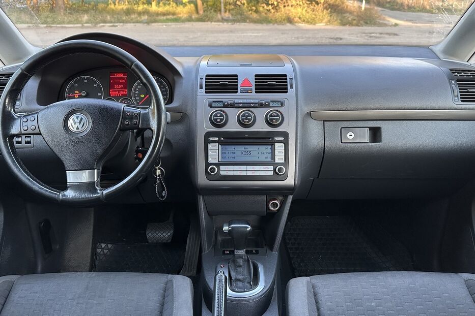 Продам Volkswagen Touran Comfortline TDI 2007 года в Николаеве