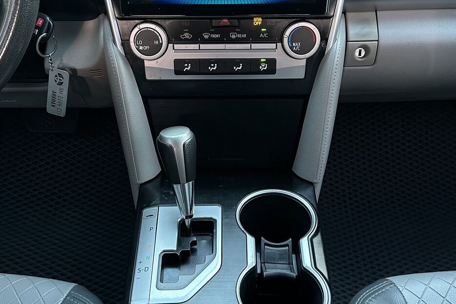 Продам Toyota Camry LE 2013 года в Николаеве