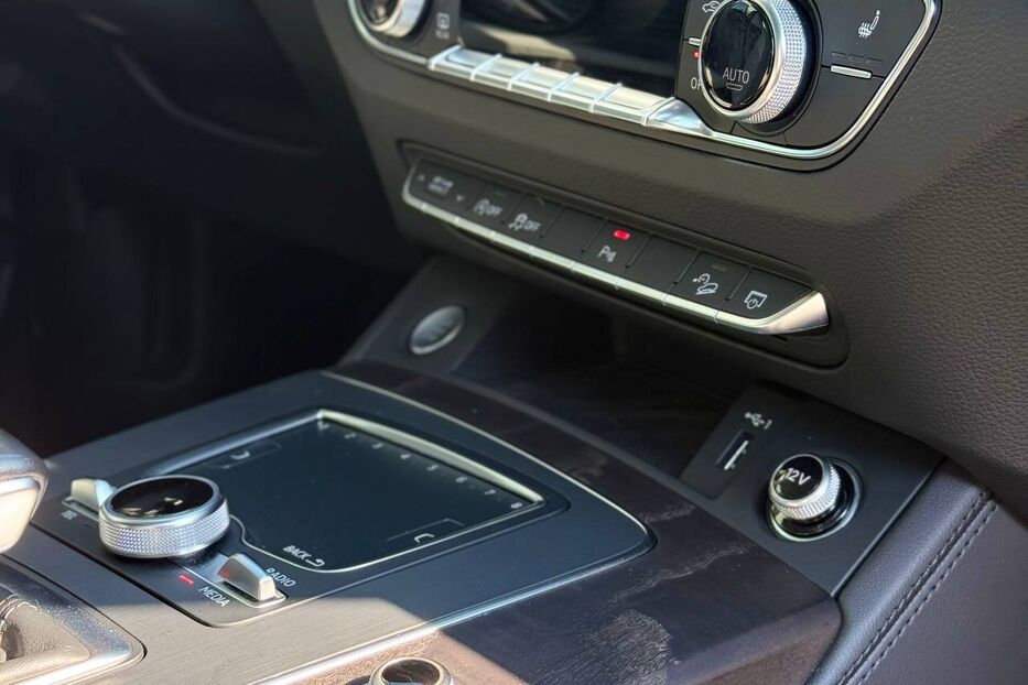 Продам Audi Q5 Prestige 2018 року у Дніпрі